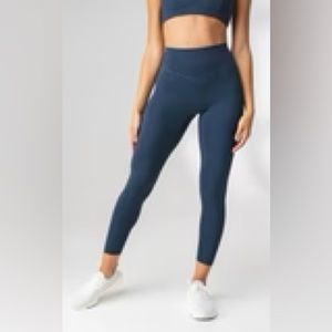 Balance Athletica/Vitality heather navy Cloud leggings